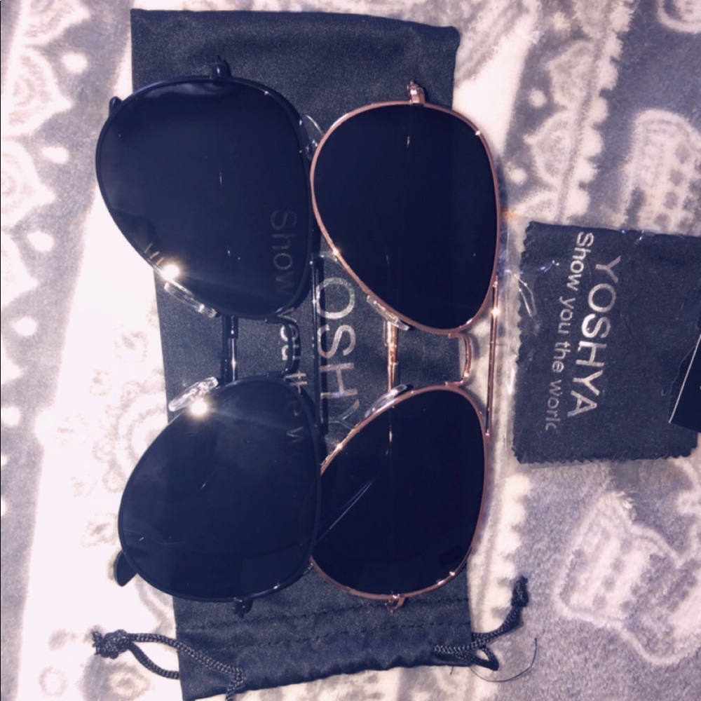 2 aviator sunglasses